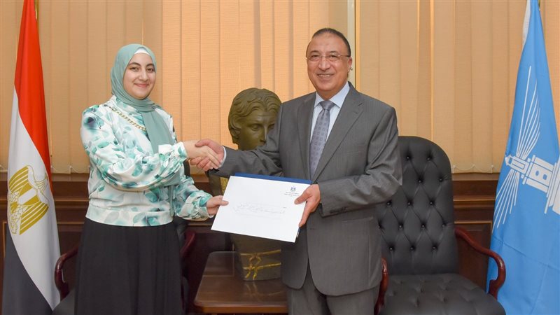 محافظ الاسكندرية