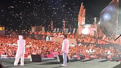  وسط حضور جماهيري ضخم، 8 صور ترصد حفل حميد الشاعري بمهرجان العلمين