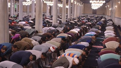مواقيت الصلاة اليوم، موعد أذان العشاء اليوم السبت 12- 8-2023 بتوقيت القاهرة والمحافظات 