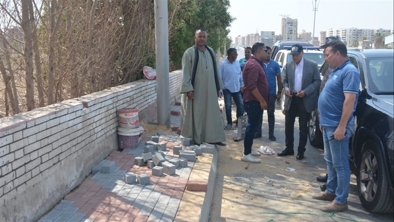 محافظ القليوبية خلال