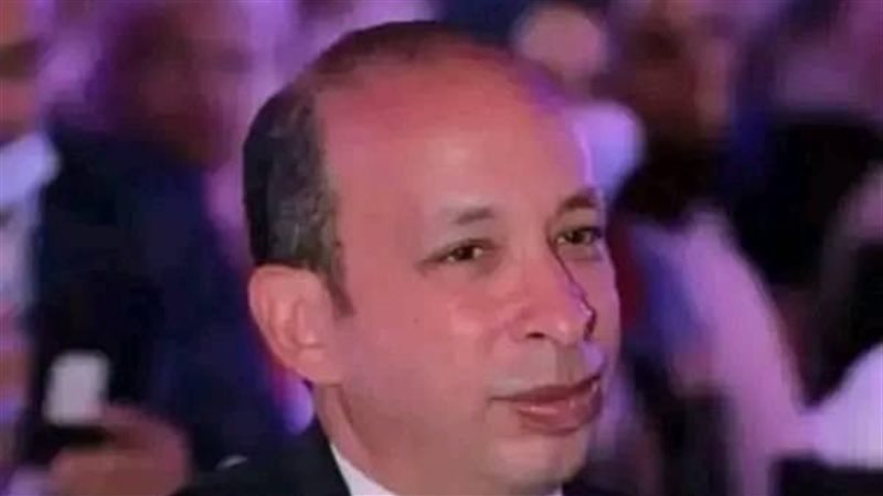 الدكتور حسام صلاح،
