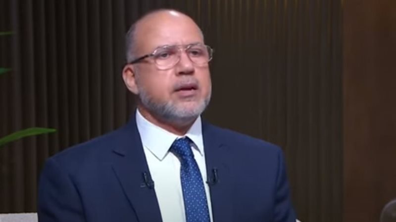 الدكتور عبداللطيف