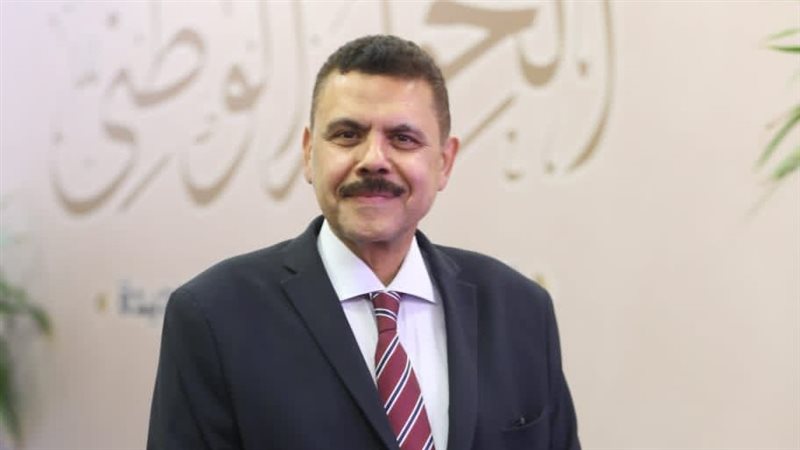  الدكتور أحمد أبو