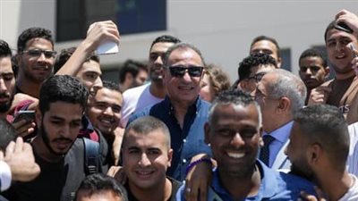 استقبال محمود الخطيب رئيس الأهلي داخل الأكاديمية البحرية ( فيديو ) 