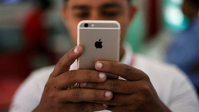 خوفا من يوم الصفر، وزارة روسية تمنع موظفيها من استخدام آيفون في مهام العمل