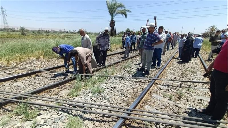 سقوط ابراج بقنا،فيتو