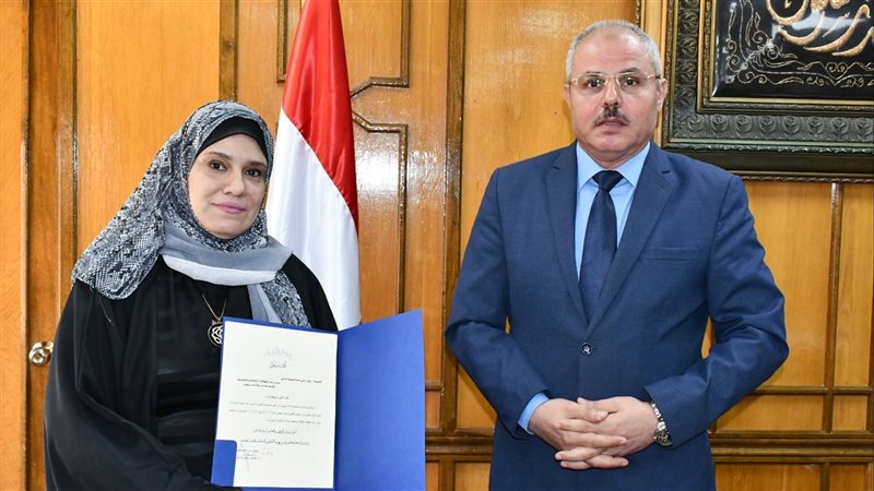 جانب من مراسم تسليم