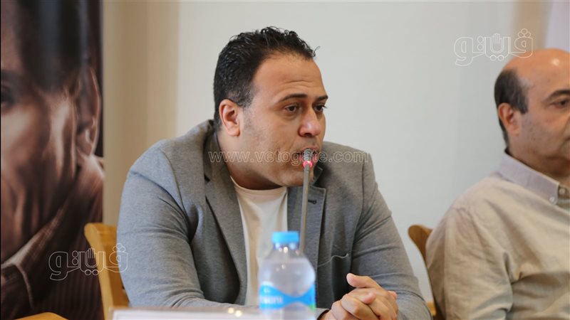 الكاتب محمد عبد الرحمن