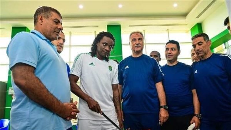 تكريم موبولولو، فيتو