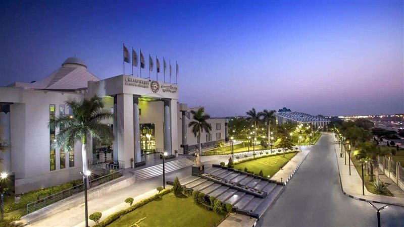 جامعة مصر للعلوم