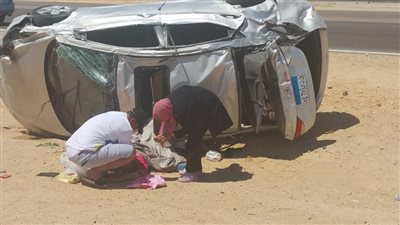 إصابة 3 أشخاص في حادث تصادم سيارة ملاكي بالرصيف أعلى طريق مصر إسكندرية الصحراوي 
