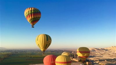تحليق 29 رحلة بالون طائر في سماء الأقصر 