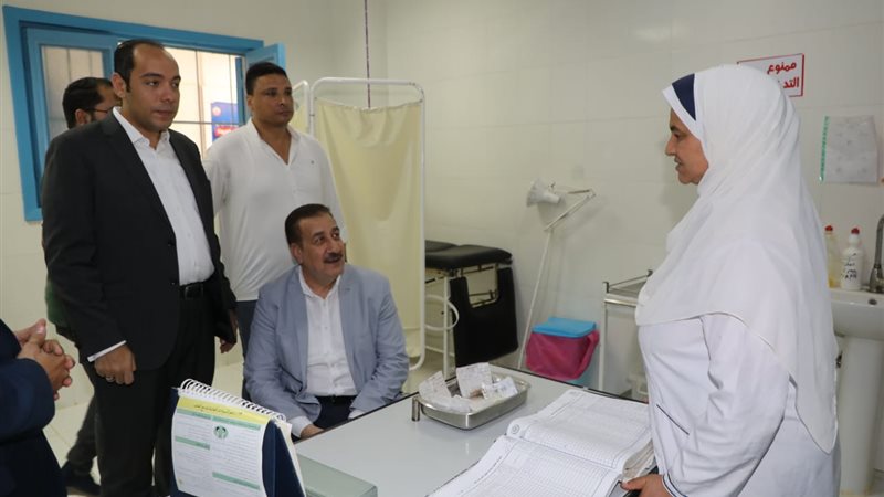 محافظ المنوفية خلال