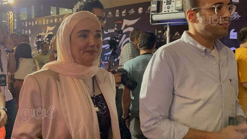 عايدة الأيوبي، فيتو