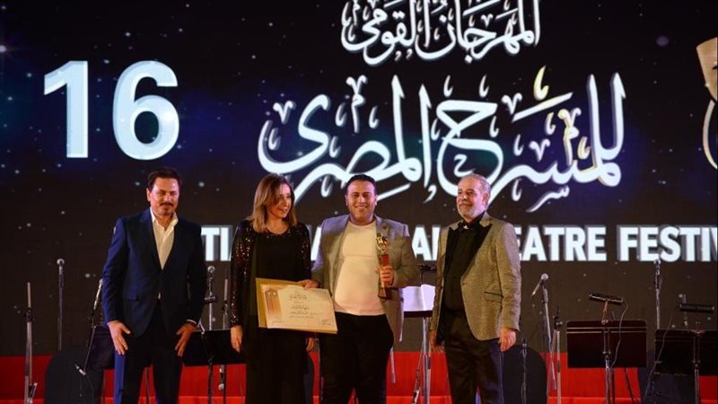 الكاتب محمد عبد الرحمن