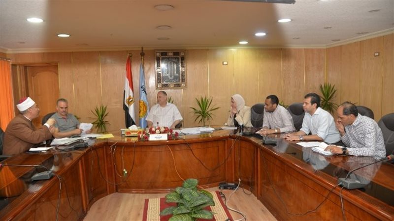 اجتماع محافظ أسيوط،
