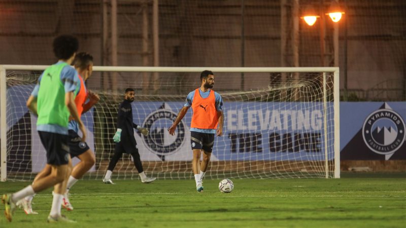 تدريب بيراميدز، فيتو