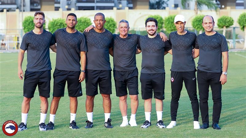 أبوعبلة برفقة جهاز