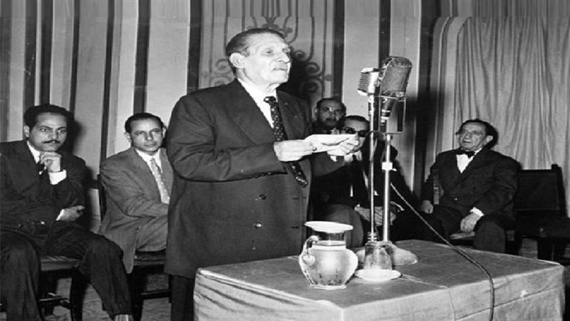 بديع خيرى رائد الكتابة