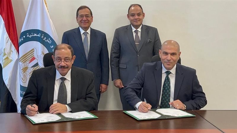 وزير البترول أثناء