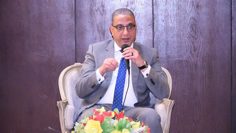 الدكتور أحمد الأنصاري