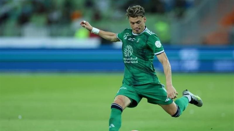 أليوسكي لاعب أهلي