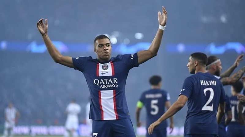 مبابي،فيتو