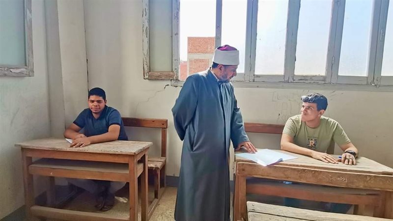 بدء امتحانات الدورالثانى
