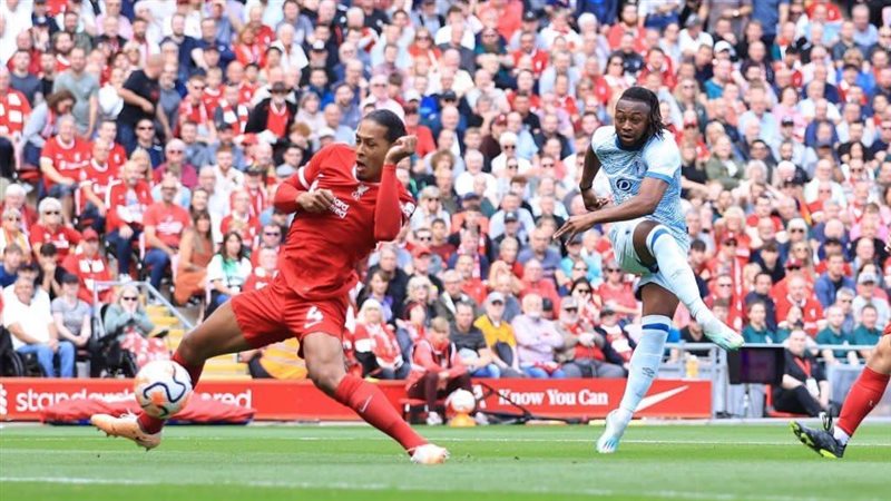 ليفربول، فيتو