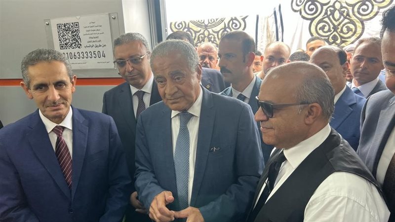 وزير التموين خلال