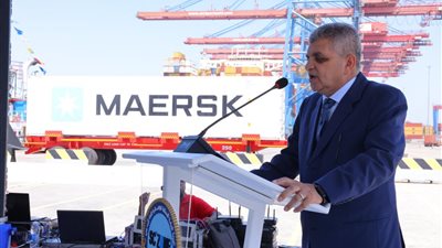 أسامة ربيع يستعرض استراتيجية قناة السويس للتطوير والتحول الأخضر 