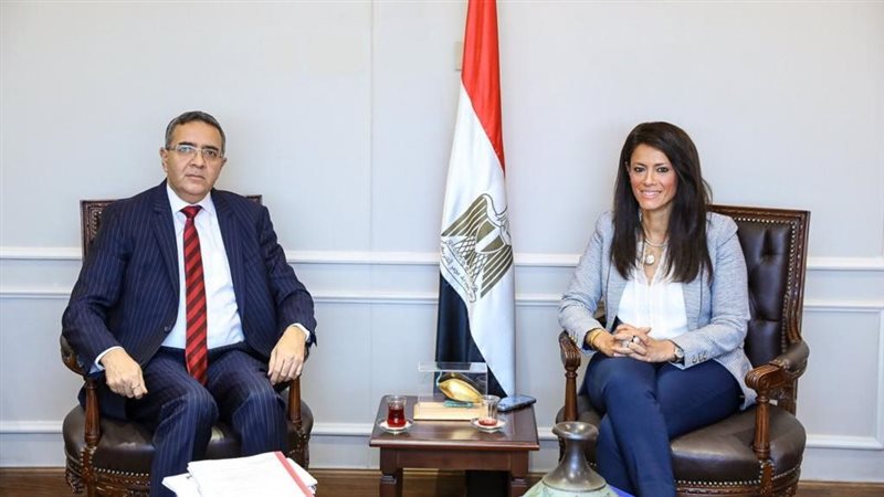 المشاط والسفير الهندي