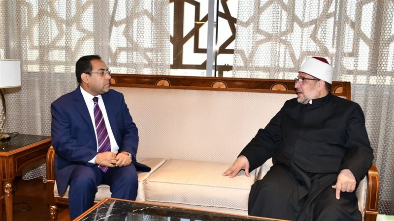وزير الأوقاف ورئيس
