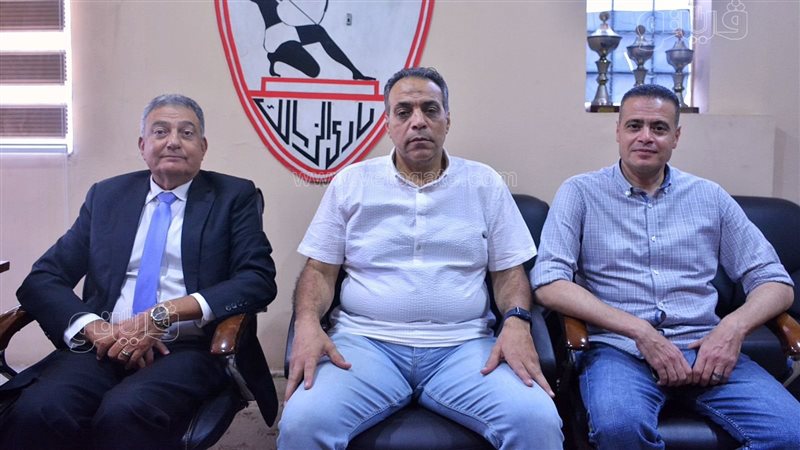 اللجنة الثلاثية،