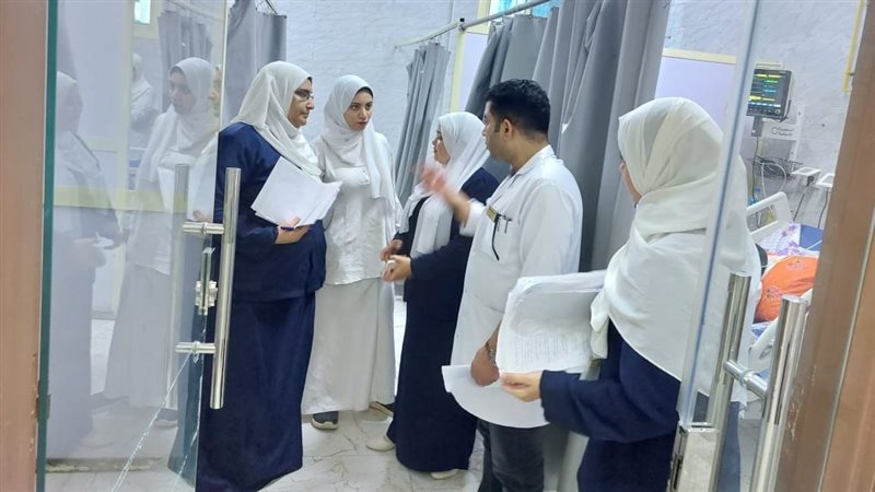 الفريق الطبي بمستشفى