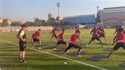 الأهلي يخوض مرانه الأول استعدادا لبداية الموسم الجديد (فيديو) 