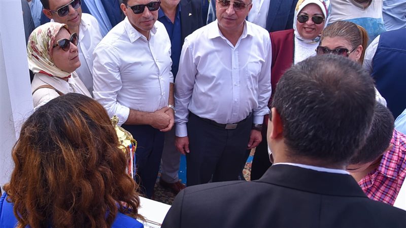 وزير الرياضة ومحافظ