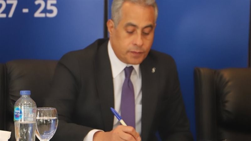 حسن شحاتة وزير العمل،فيتو