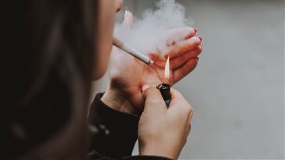 تعرف على بدائل التدخين الخالية من الدخان والفرق بين كل منتج منها