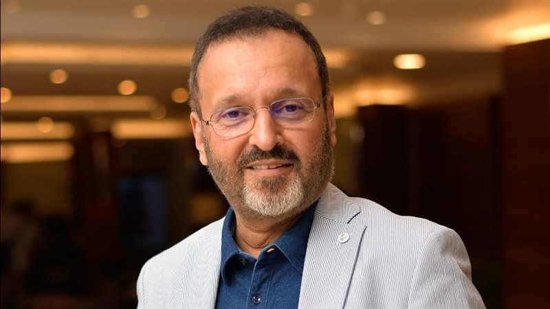 المايسترو وحيد الخان،