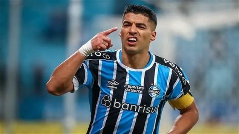 سواريز يقود جريميو