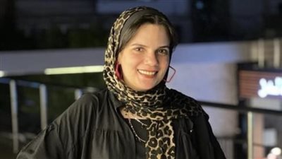 أثار رحيلها حالة من الحزن، من هي الناقدة الشابة رنا أبو العلا