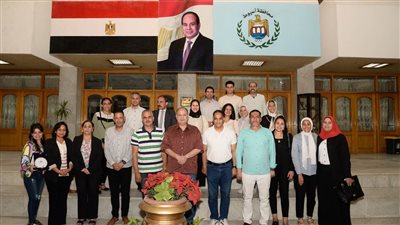 محافظ أسيوط يؤكد دعم مشروع ابنتي الغالية لتمكين الفتيات