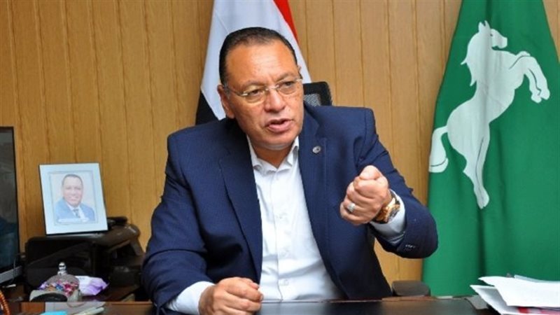   الدكتور ممدوح غراب