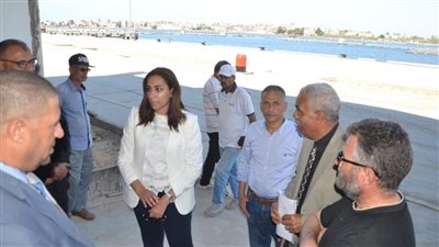 نائب محافظ البحيرة تتابع الموقف التنفيذي لمشروع ميناء الصيد وكورنيش رشيد (صور)
