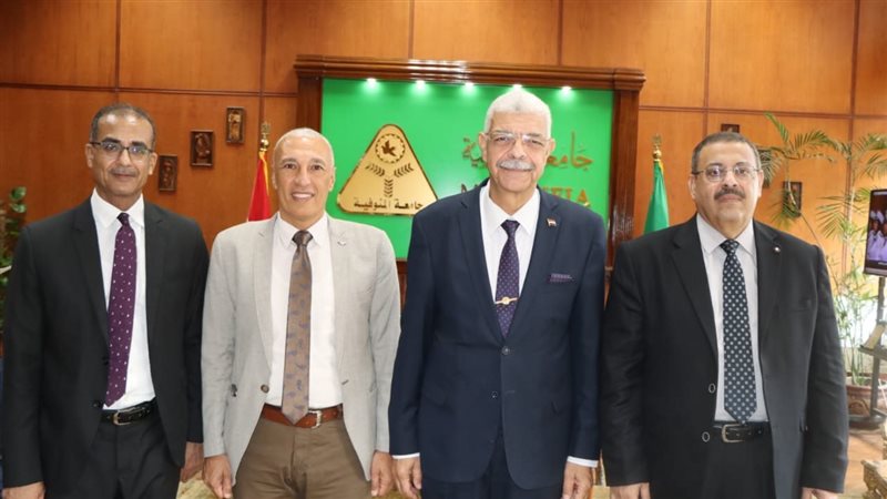 رئيس جامعة المنوفية،