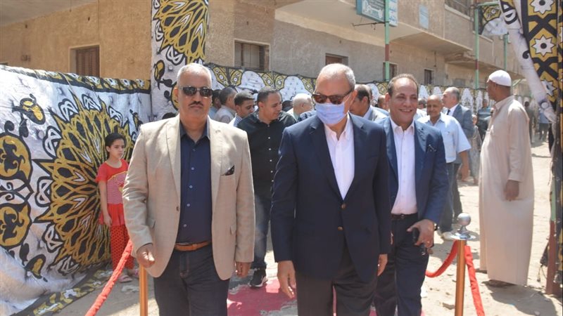 محافظ القليوبية خلال