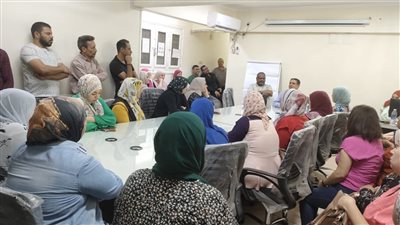 وزارة العمل: توعية بأحكام قانون العمل والمفاوضة الجماعية بأسيوط