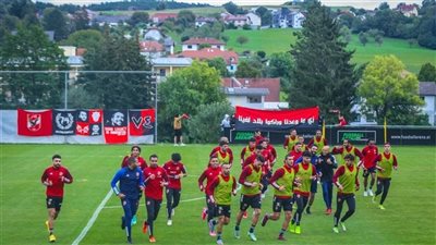 تقسيمة بمران الأهلي الصباحي بالنمسا (فيديو)