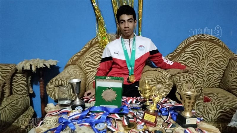 محمود الشاذلى، فيتو